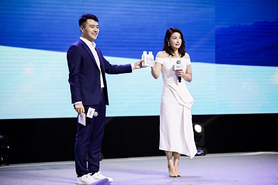 时刻牢记总书记嘱托让祖国的下一代喝上好奶粉